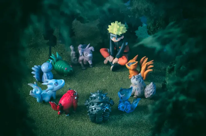 Naruto Uzumaki & Nine Tailed Beasts (Resale)