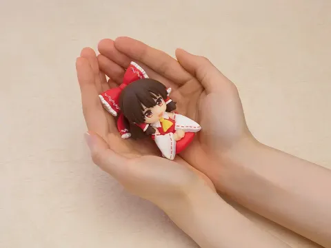 Nendoroid Plus Reimu Hakurei Rubber Mascot