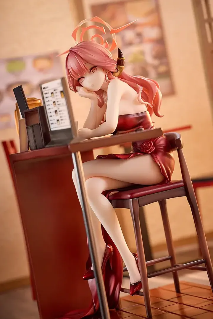 Aru (Dress)