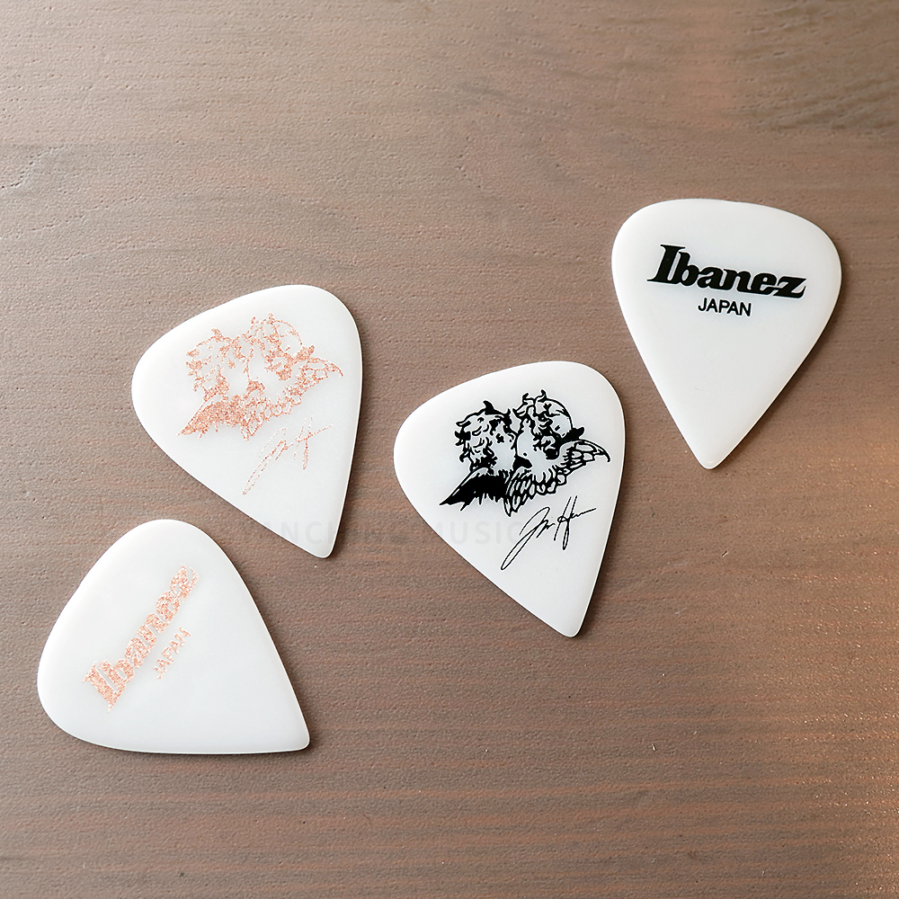 EZ_Ibanez Tim Henson_2