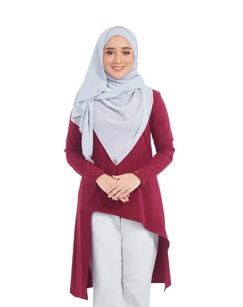 MAROON1.jpg