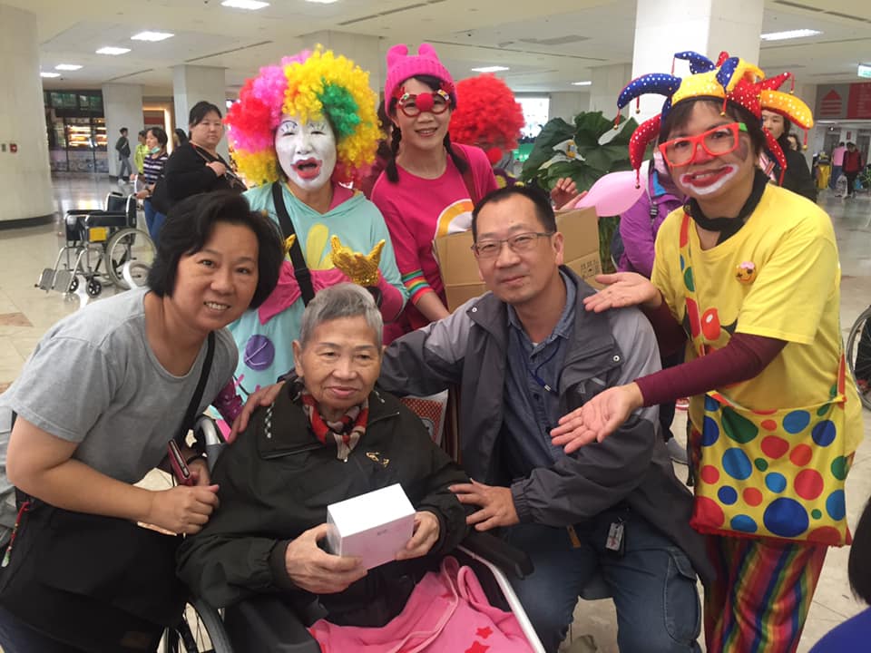 60138560_2367822060138677_3323250753669169152_n