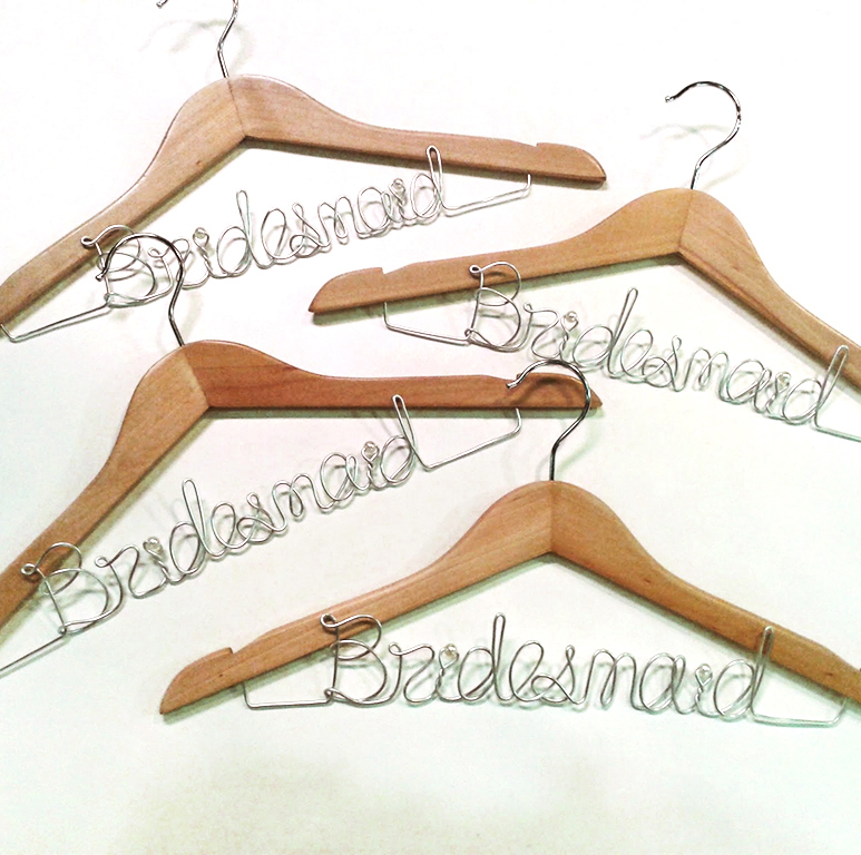 bridesmaid hangers lightwood namehanger silver wire hanger I Am A Bride Wedding 01 - crop