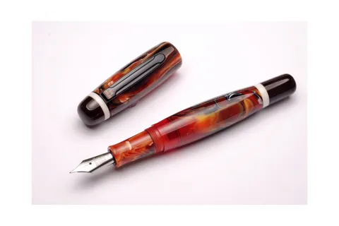 Bela Red 01.jpg