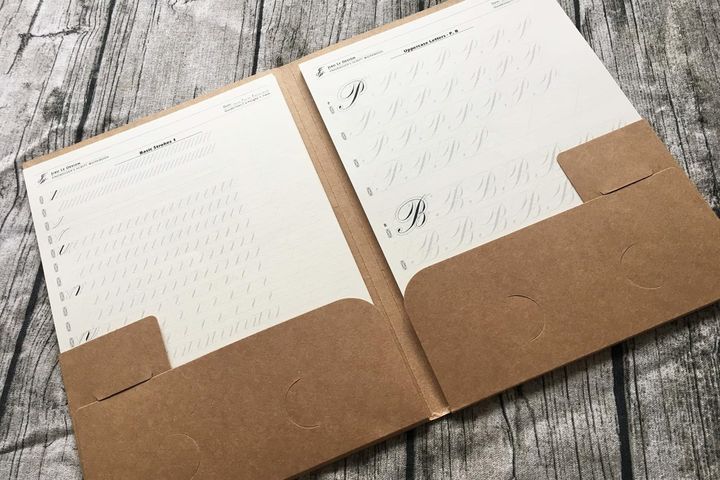 Jibu Le Design - 新手學英文書法的第一堂課：Engrosser's Script 幾不英文書法教學書 字帖