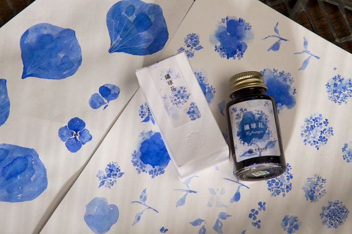 藍濃道具屋 - 繡球花 - 2023 媠甲有春 30ml 鋼筆墨水 