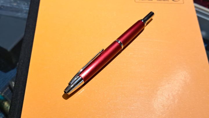 百樂 - 18k 紅色 髮絲紋二十色限定款 無蓋按壓式鋼筆 Limited Capless - 2
