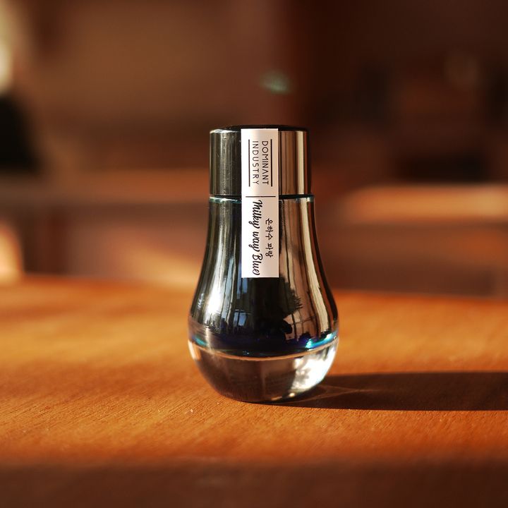 Dominant Industry - 006 銀河藍 25ml  閃粉鋼筆墨水