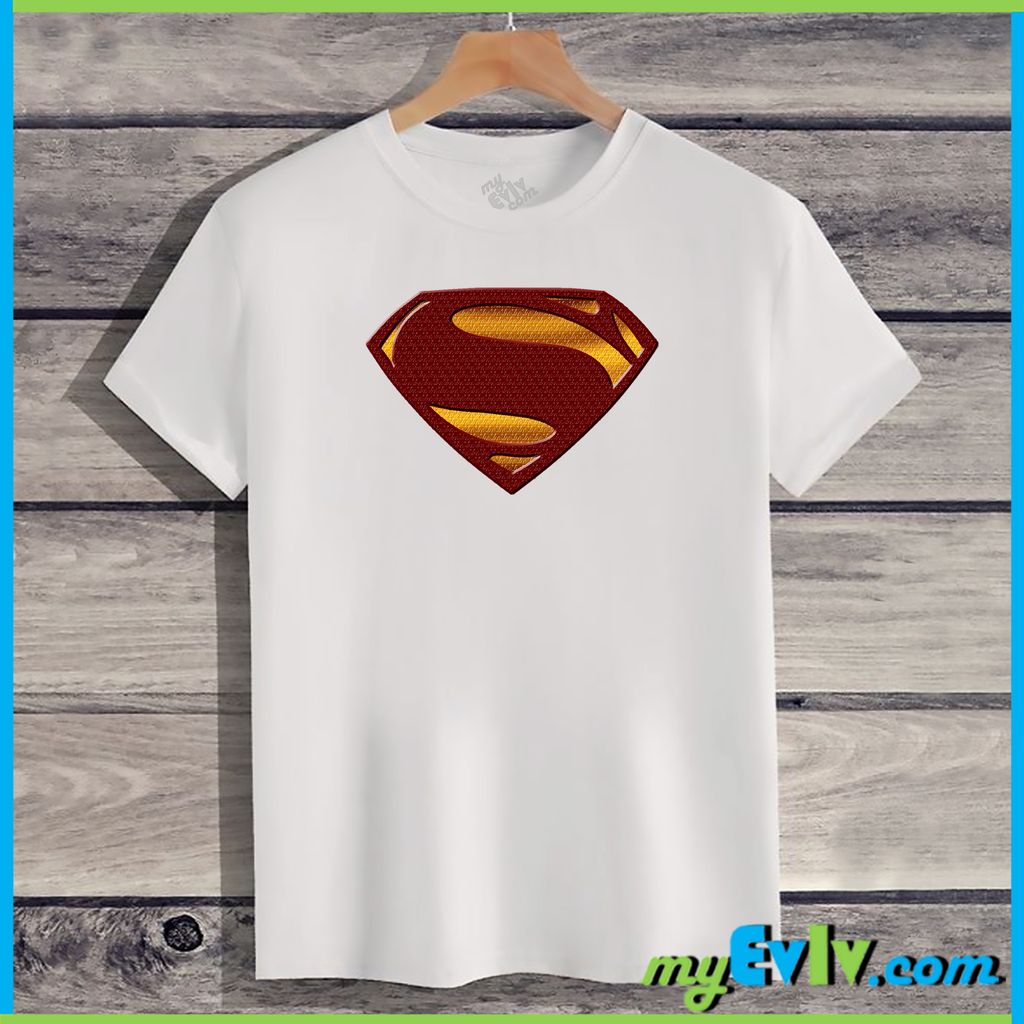 DC005-SupermanBadge-W-Shirt
