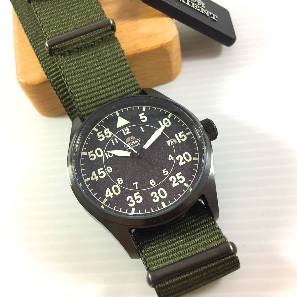 ORIENT 東方錶WATER RESISTANT 100m系列飛行機械錶尼龍帶款黑色RA-AC0H02N –  時間旅人官網搬家籌備中，請加LINE訂購LINE帳號搜尋@watch12 感謝您的支持！