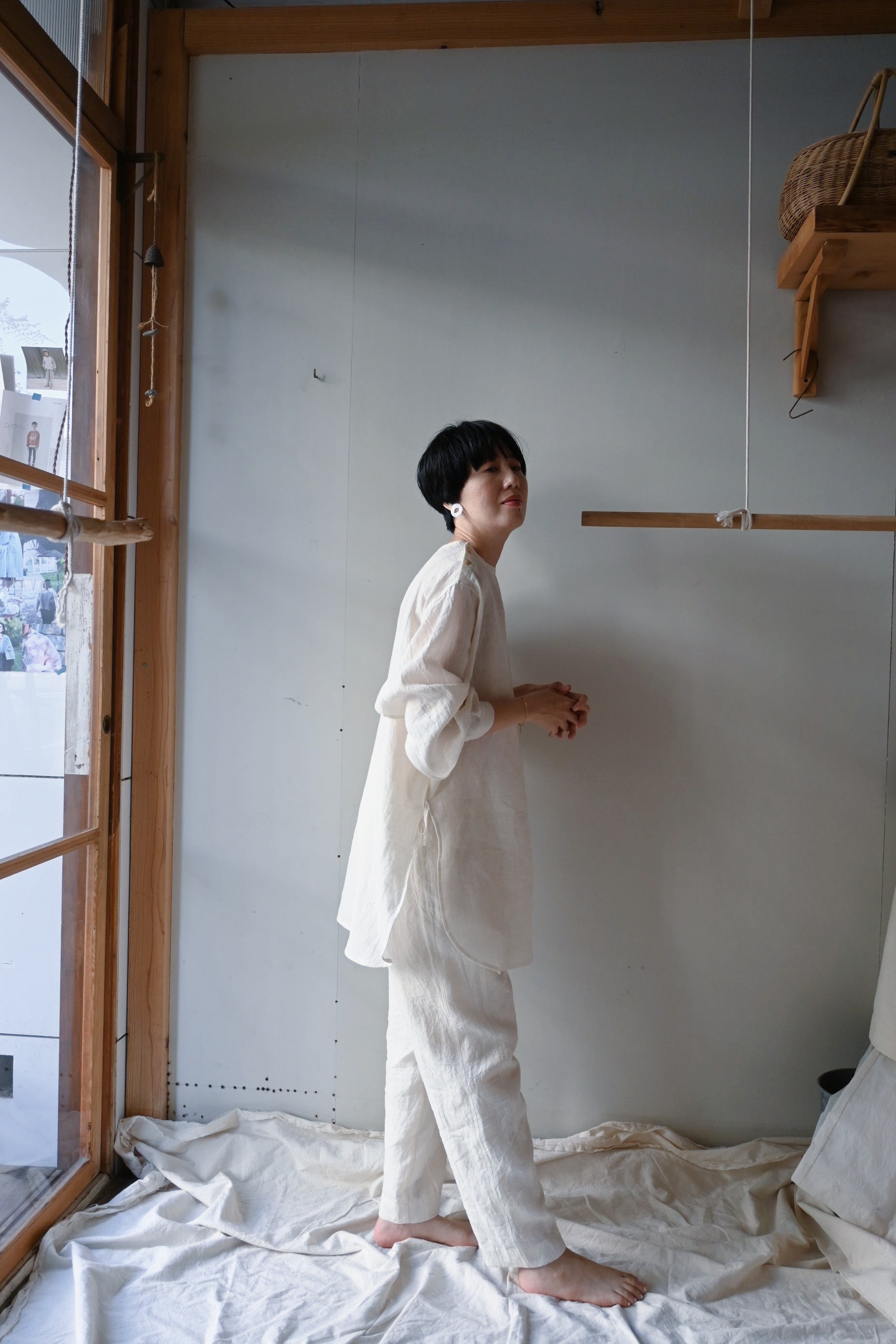 sideopen-white-0
