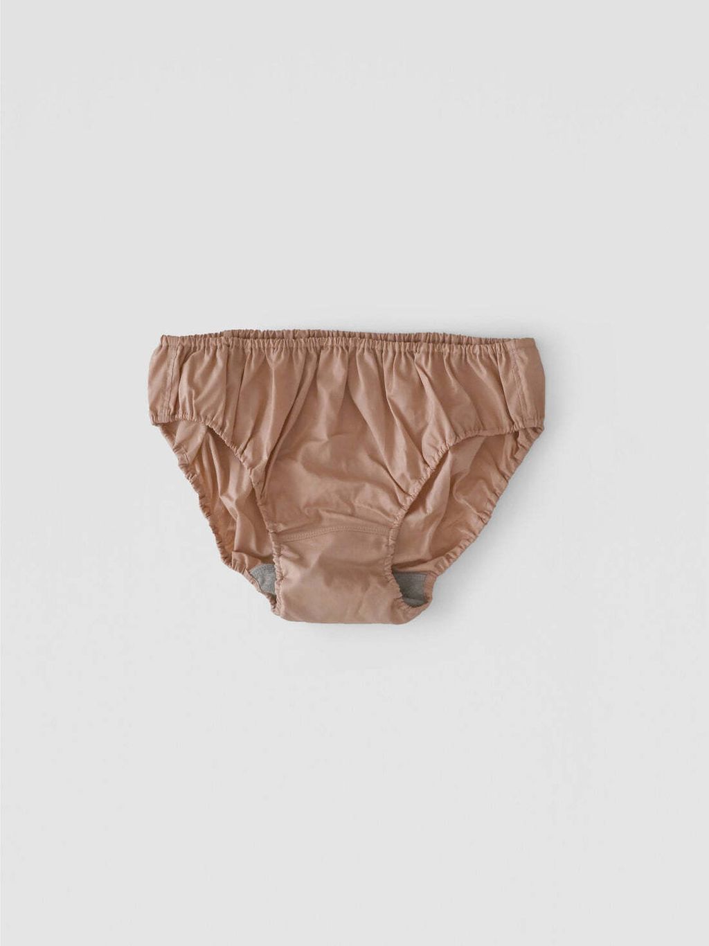 No.9_ALMOND_2_d1e928f2-f07d-4f1e-b448-fa59e631026d