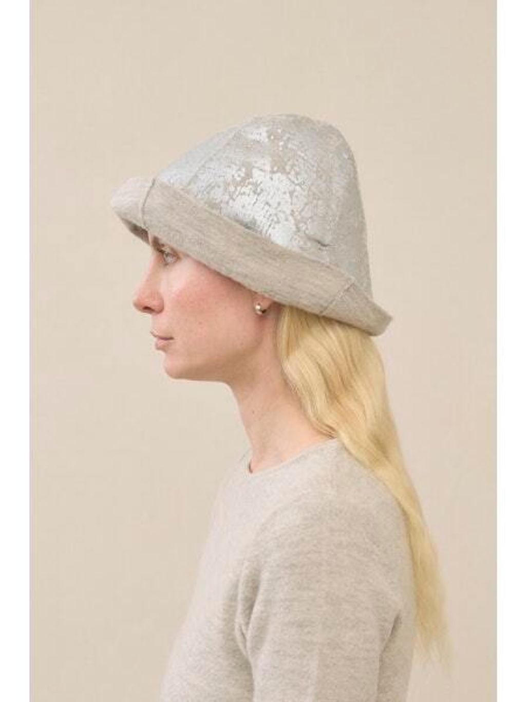 AW24A2228Y280_FOIL_HAT_SILVER_CARRARA_0316_LQ