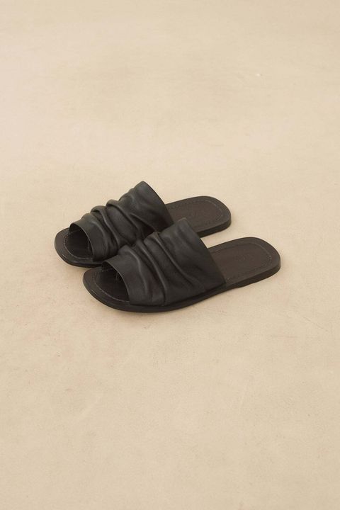SPF25S2451L110_RAW_SLIDE_BLACK-0090_1400x