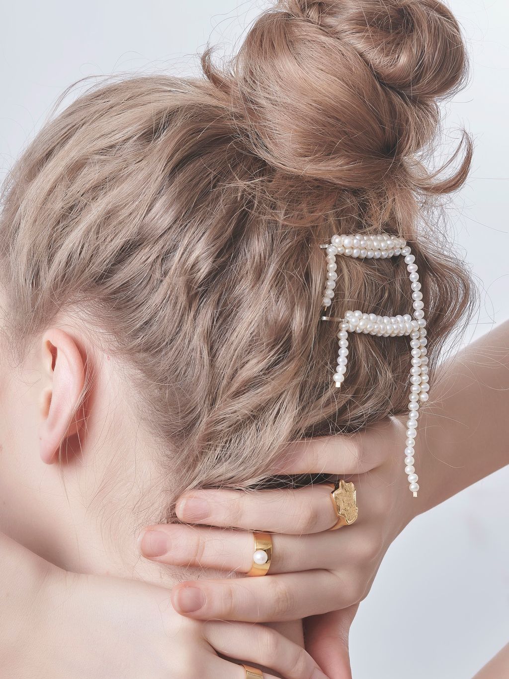 Pearl Drop Hair Clip_02.jpg