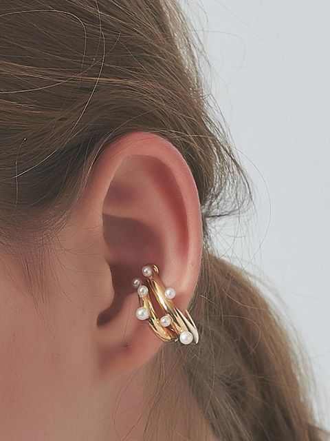 Pearl Cuffling Earcuff B.jpg