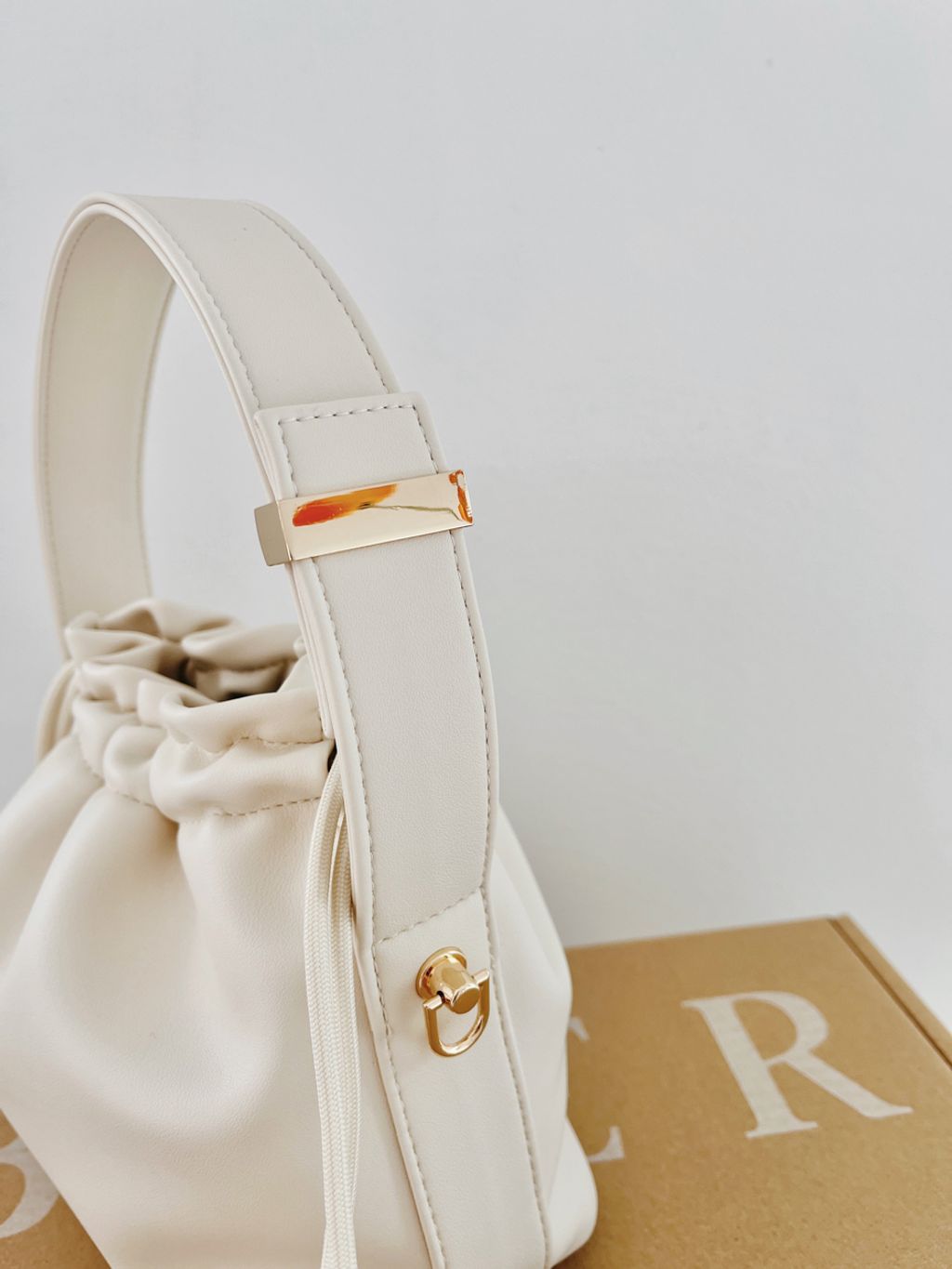 C3506D86-76BD-4291-8EFA-D94889B4FC9C