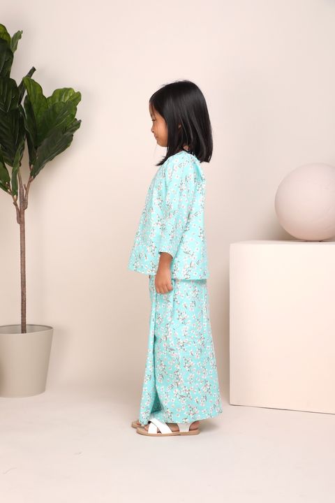 Eloque Dalila Floral Kurung Turquoise Green Left.jpeg