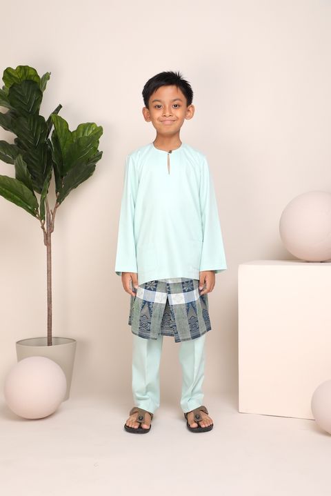 Eloque Aqeel Baju Melayu Green Front.jpeg