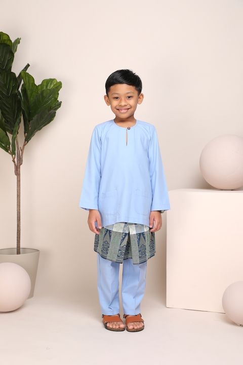 Eloque Aqeel Baju Melayu Powder Blue Front.jpeg