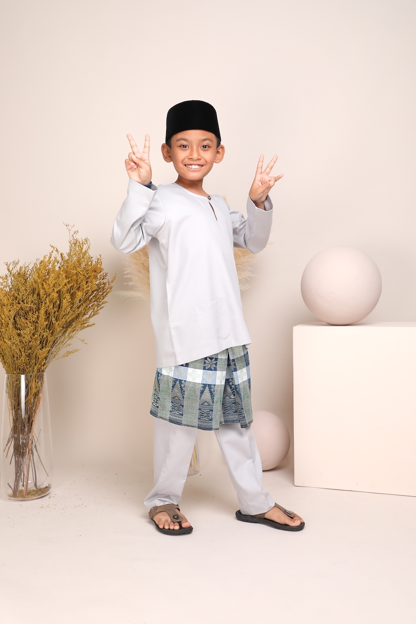 Eloque Aqeel Baju Melayu Grey Front 2.jpeg