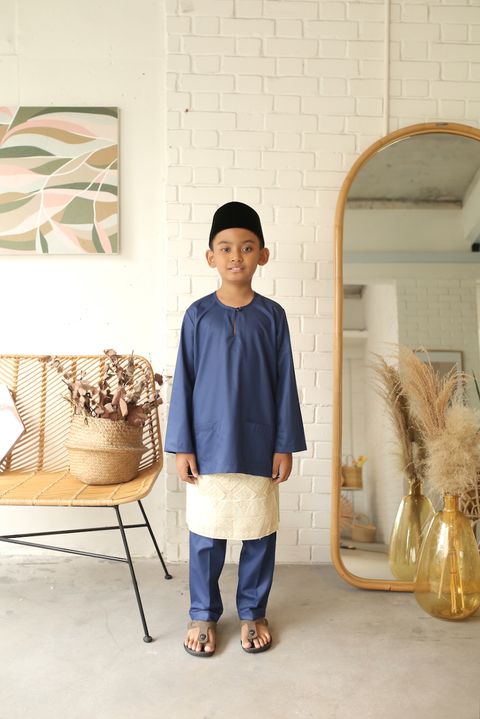 Eloque Adam Baju Melayu Midnight Blue Front.jpeg