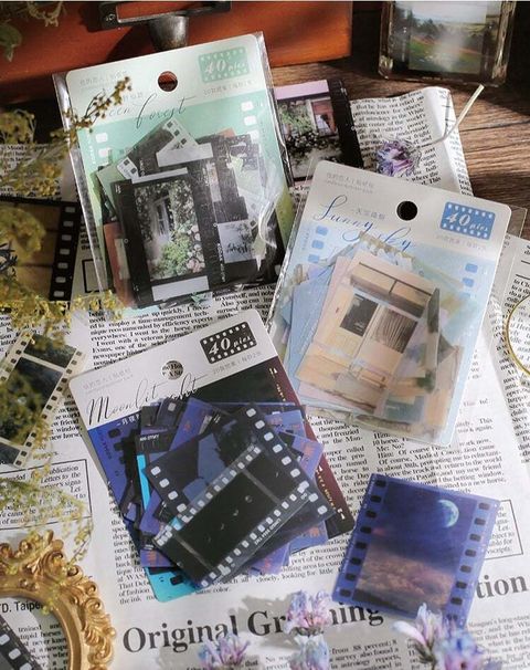 flake-seal-glue-shadow-traveling-1