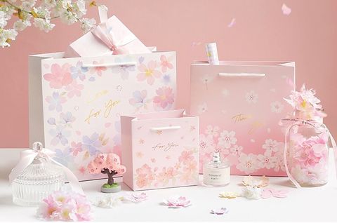 gift-bags-cherry-blossom-time-31