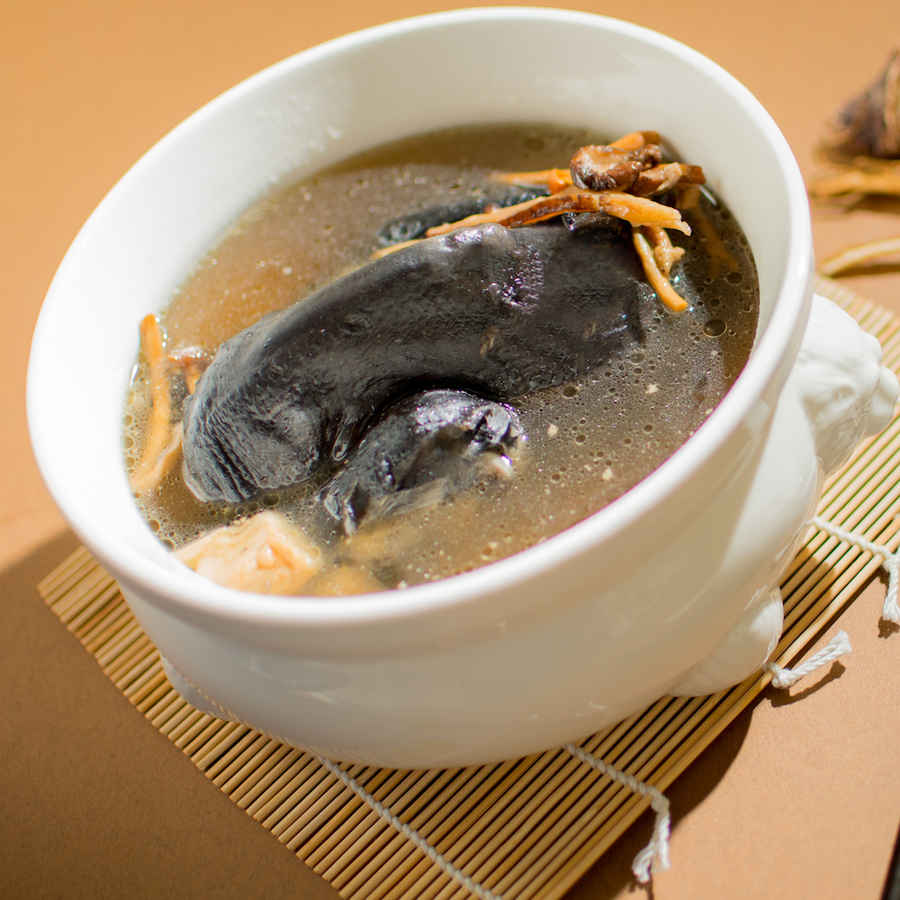百菇烏骨雞湯_3.jpg