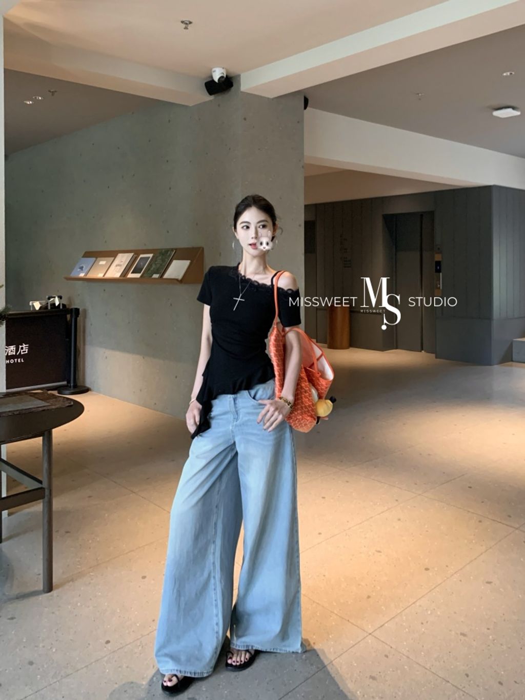 1746806628596_W54gCP