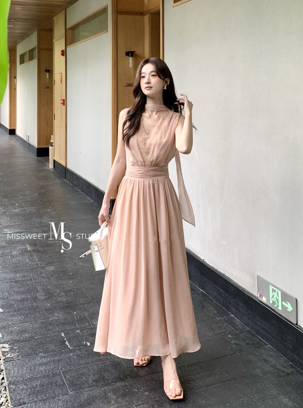 O1CN01jW8J3w1TNyCcd98tG_!!2213024722371-0-cib