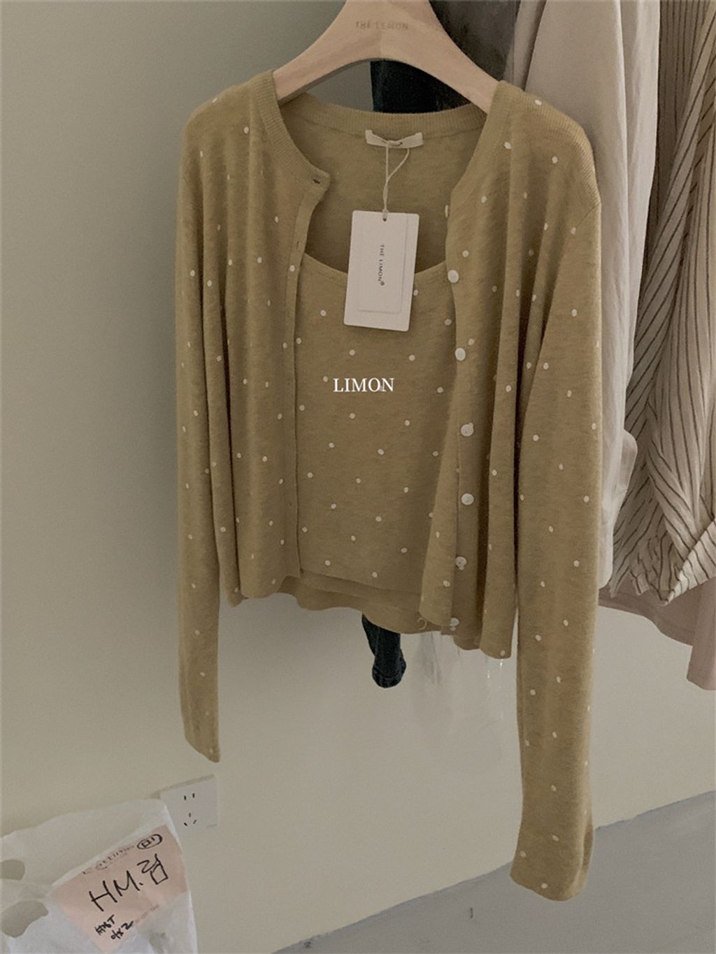 O1CN01NWZyXi1KmOd5oAAwd_!!2215619591206-0-cib