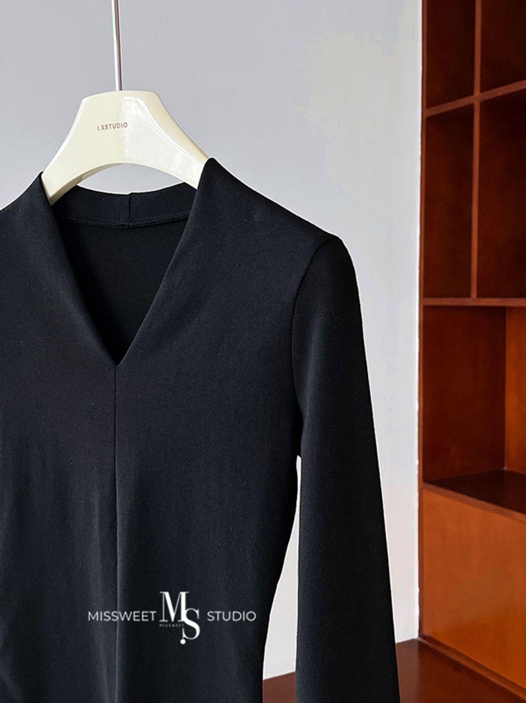 O1CN01618Dii1InC24LwD0A_!!4012130937-0-cib