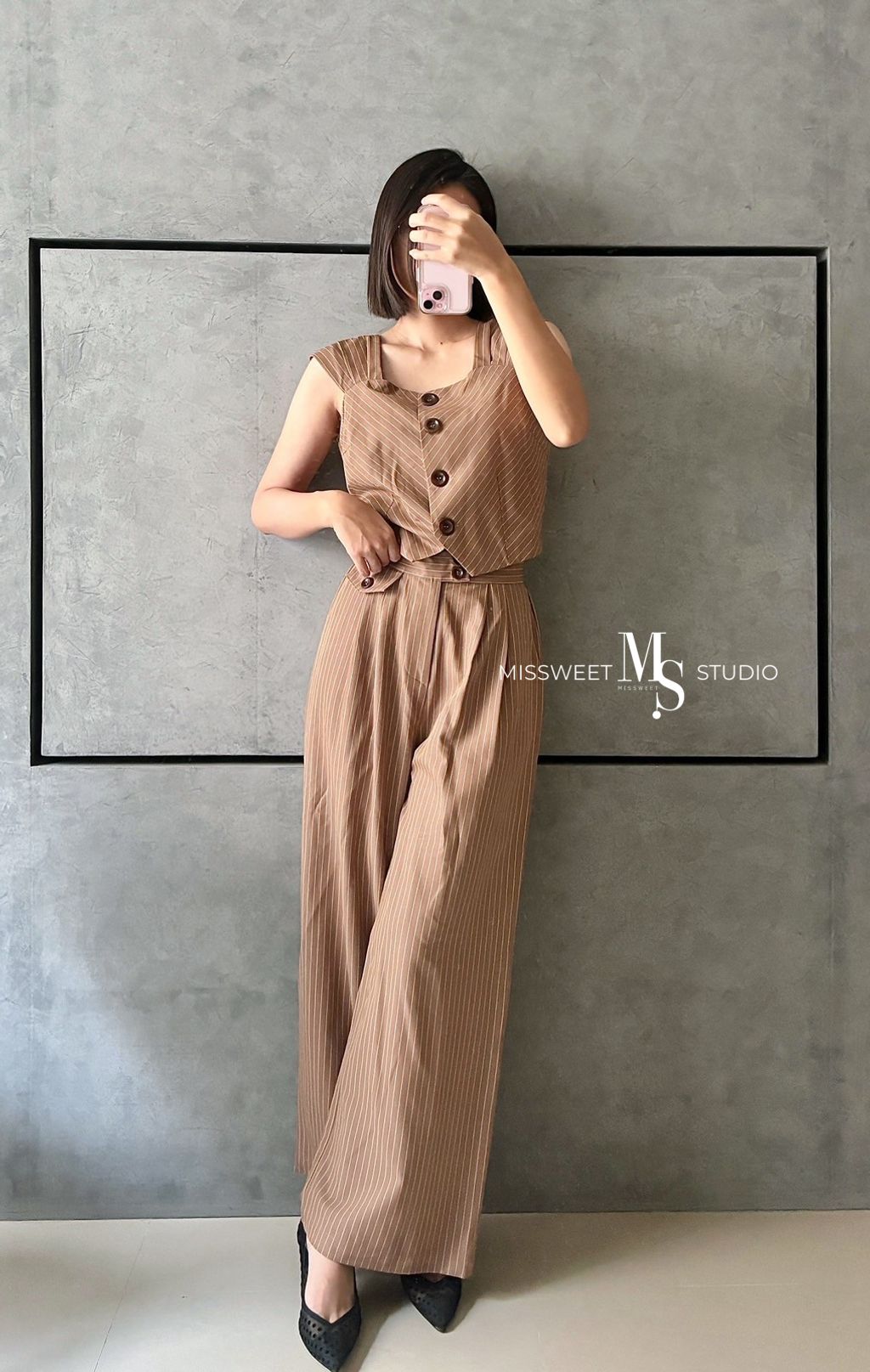 LINE_ALBUM__250211_24