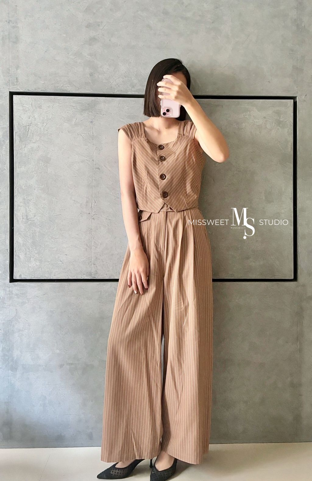 LINE_ALBUM__250211_28