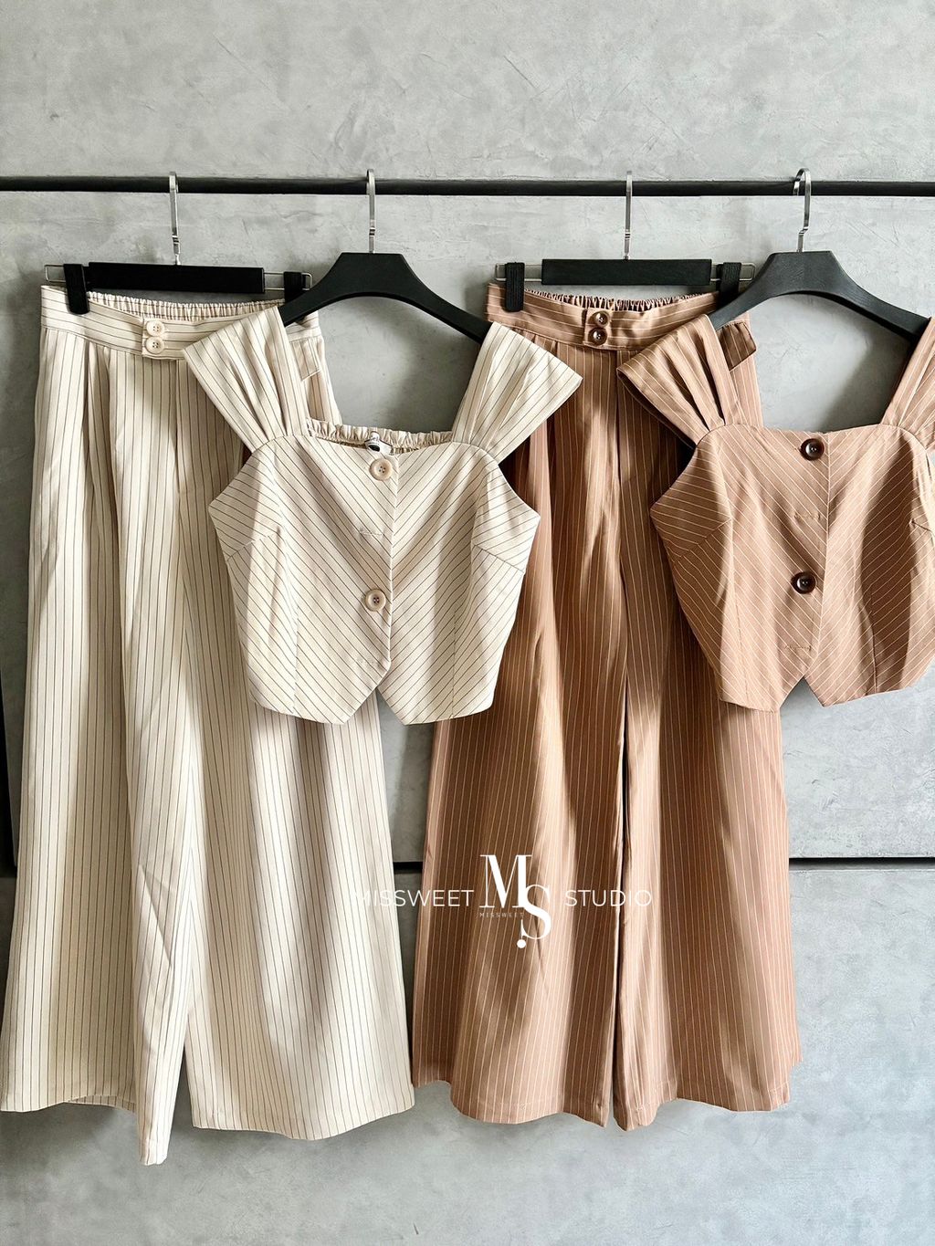 LINE_ALBUM_202527拍拍_250211_1