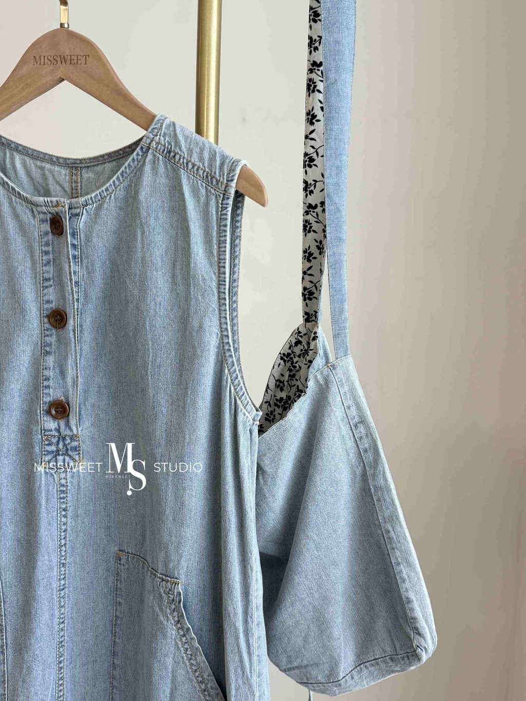 相片 2025-7-12 中午12 59 39