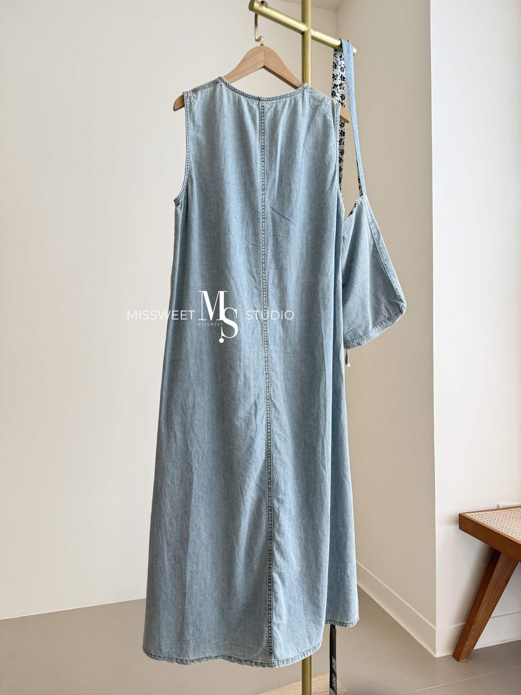 相片 2025-7-12 下午1 01 07