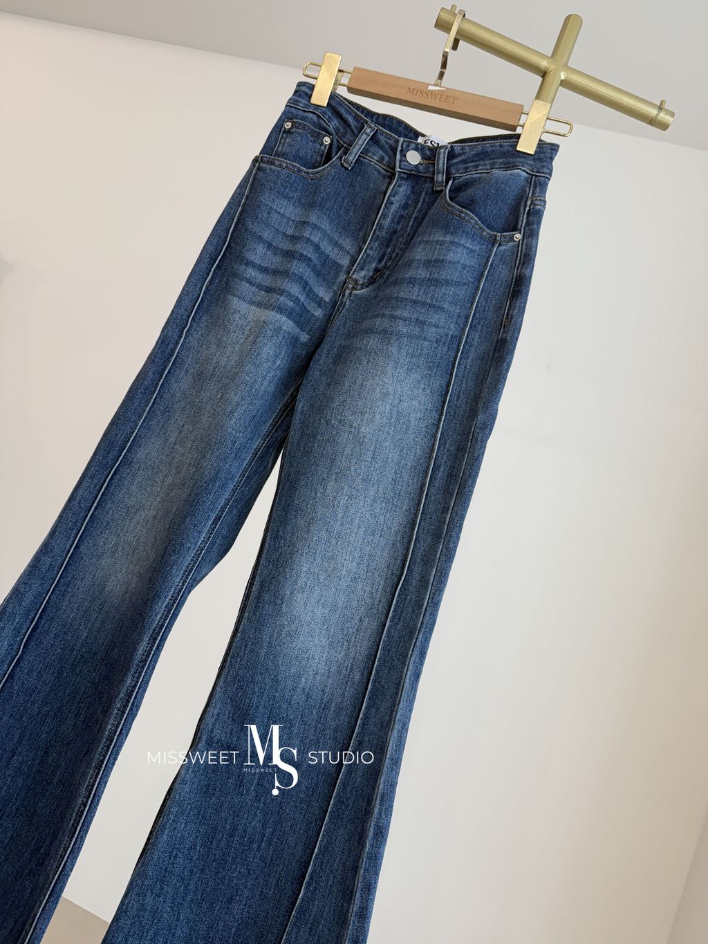 相片 2025-8-7 下午4 45 53