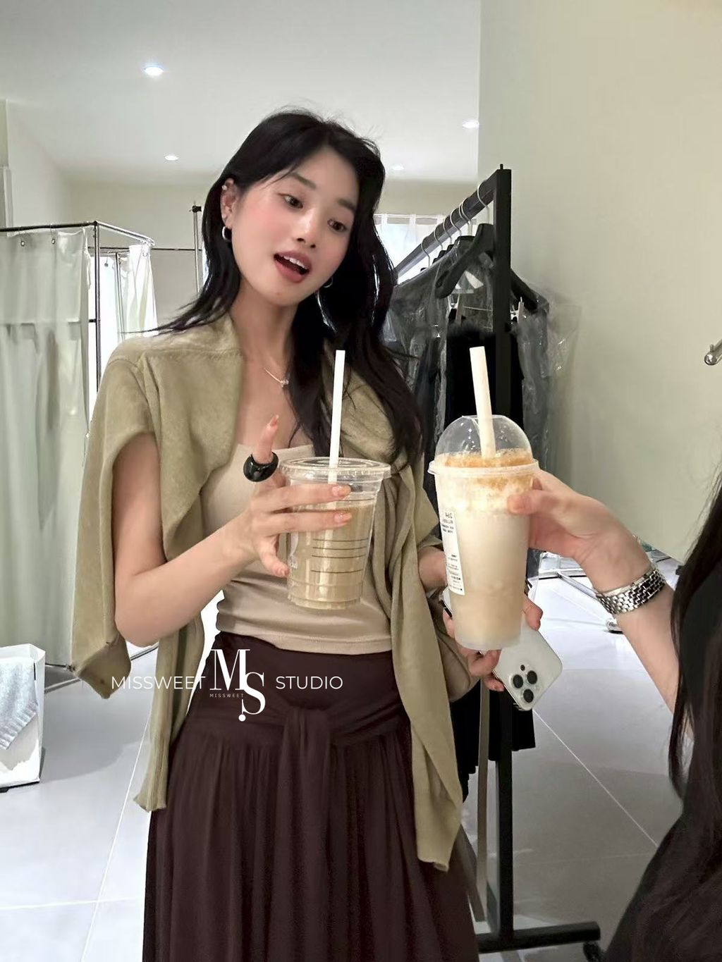 相片 2025-8-20 凌晨12 41 03 (4)