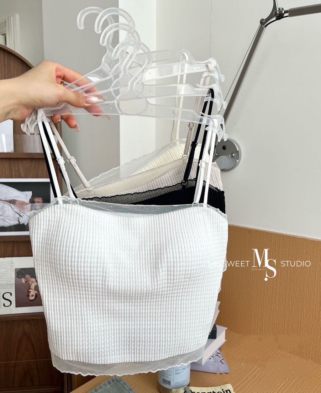 O1CN019Z15A61d3wyGIb0z8_!!2212481073681-0-cib