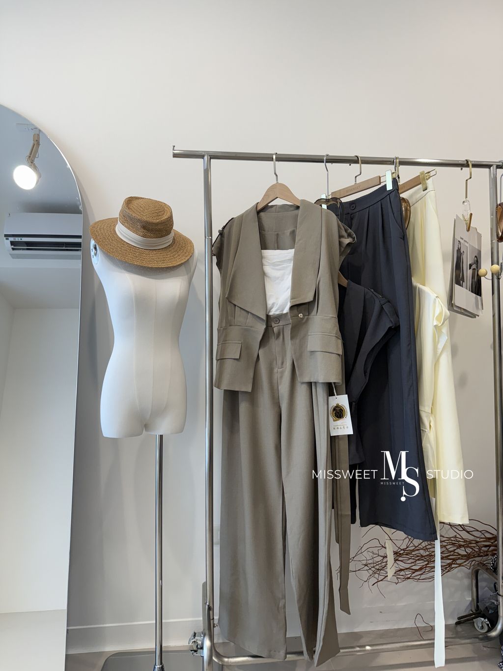 相片 2025-9-12 下午3 42 42