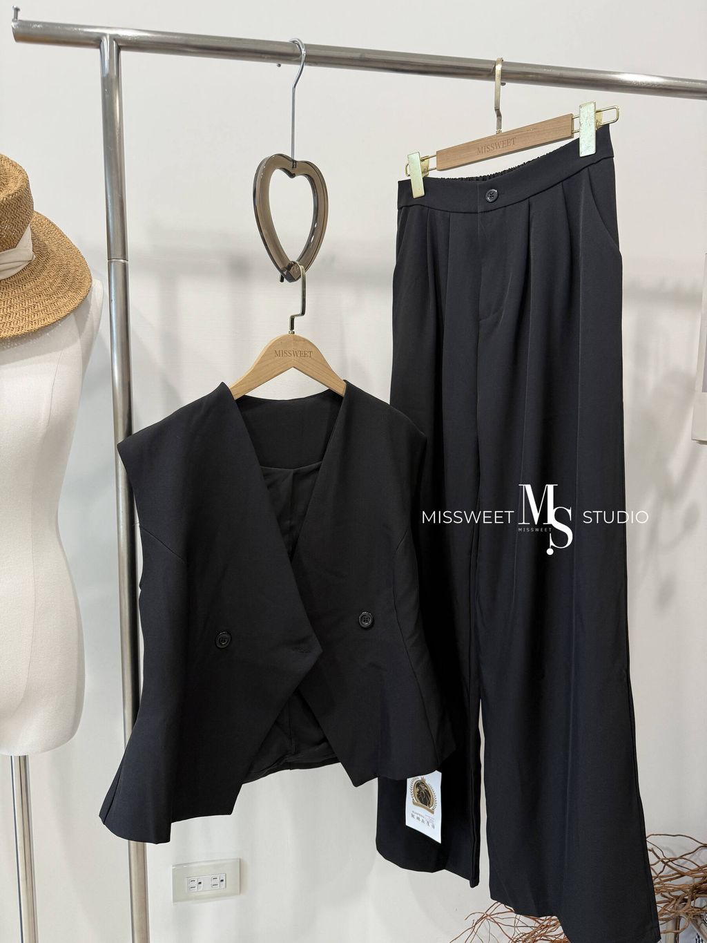 相片 2025-9-23 下午3 27 33