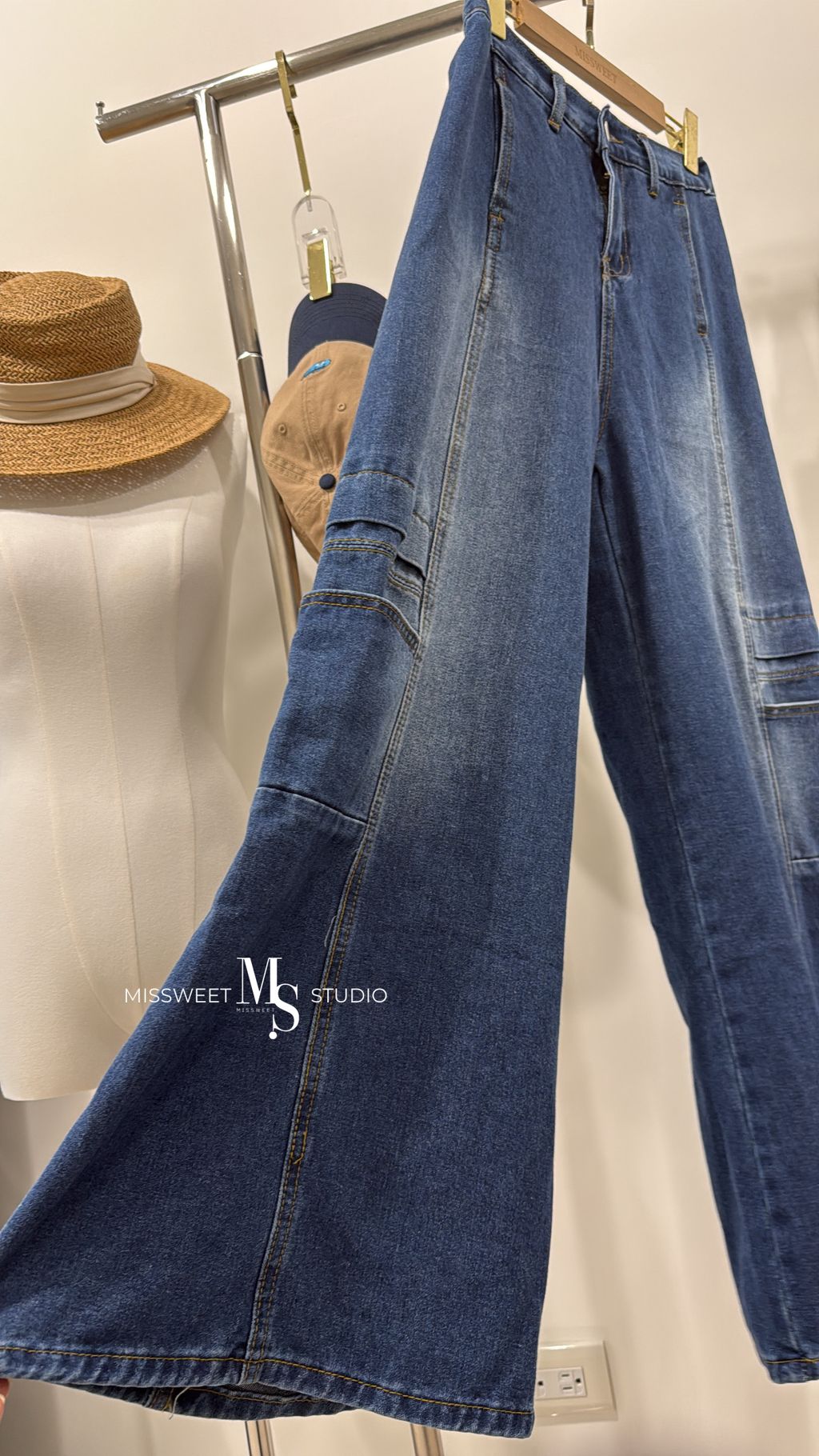 相片 2025-9-23 下午5 17 44