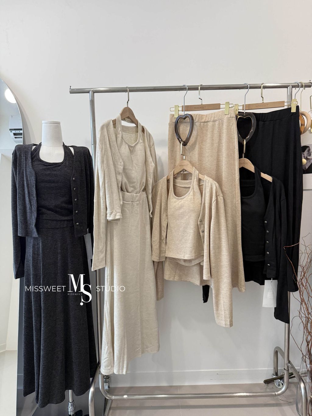 相片 2025-10-2 下午2 38 49