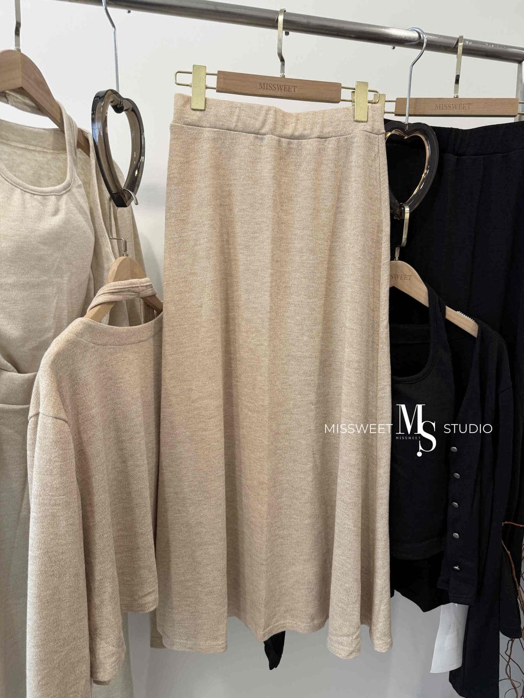 相片 2025-10-2 下午2 40 58