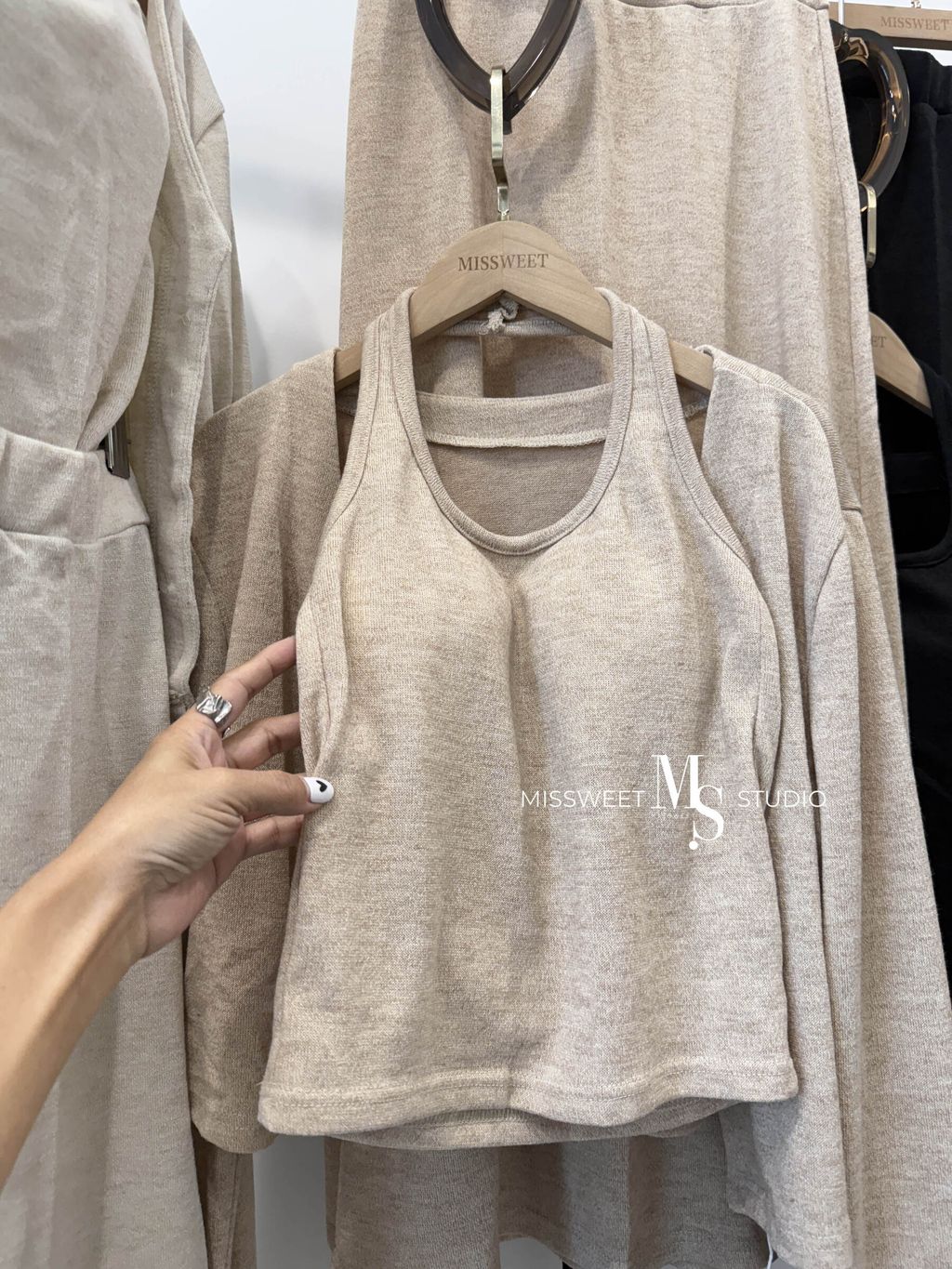 相片 2025-10-2 下午2 40 42