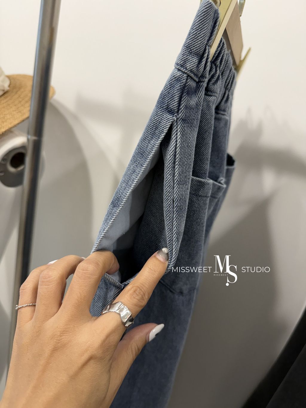 相片 2025-10-7 下午5 15 45