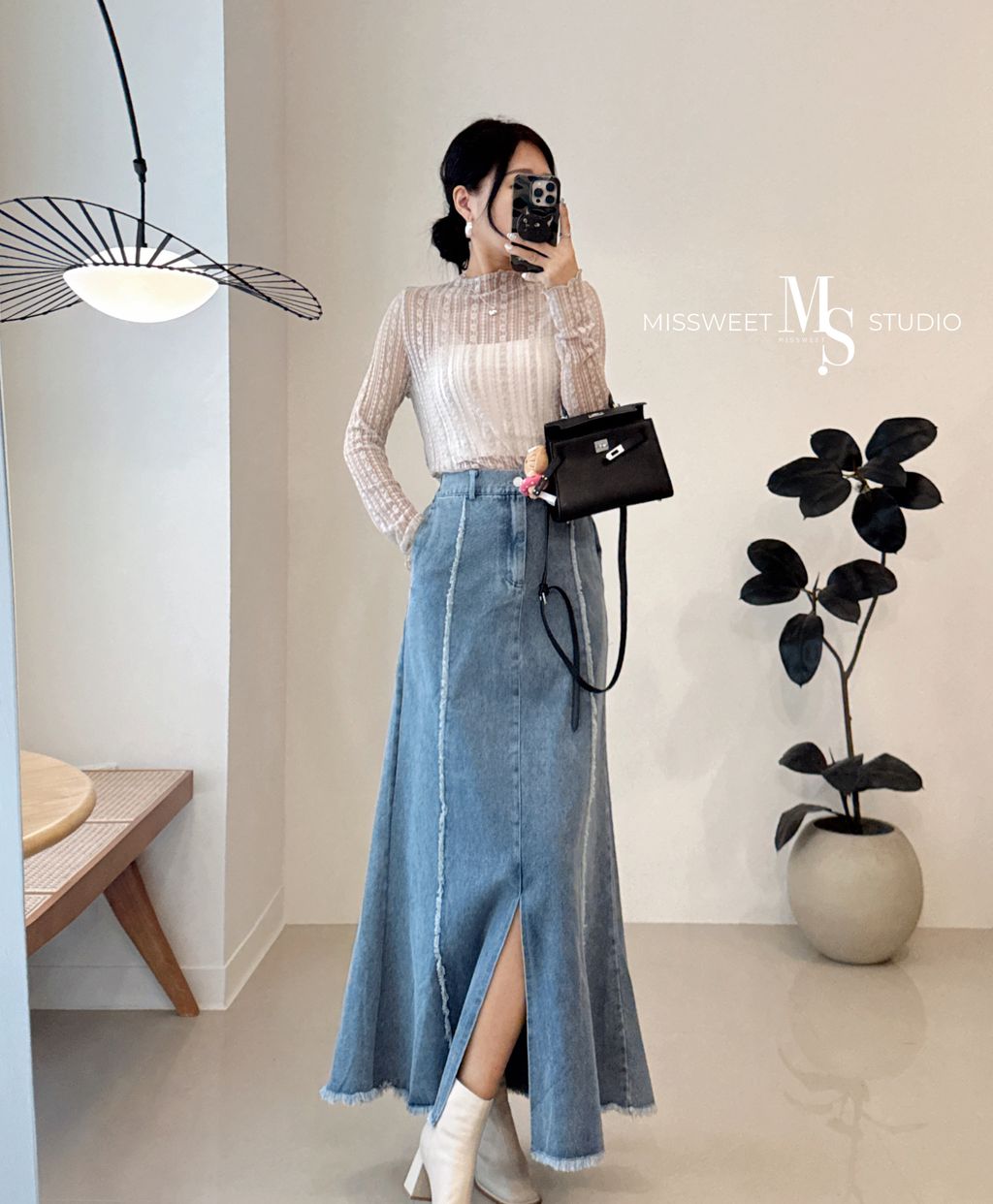 相片 2025-10-8 凌晨12 28 40