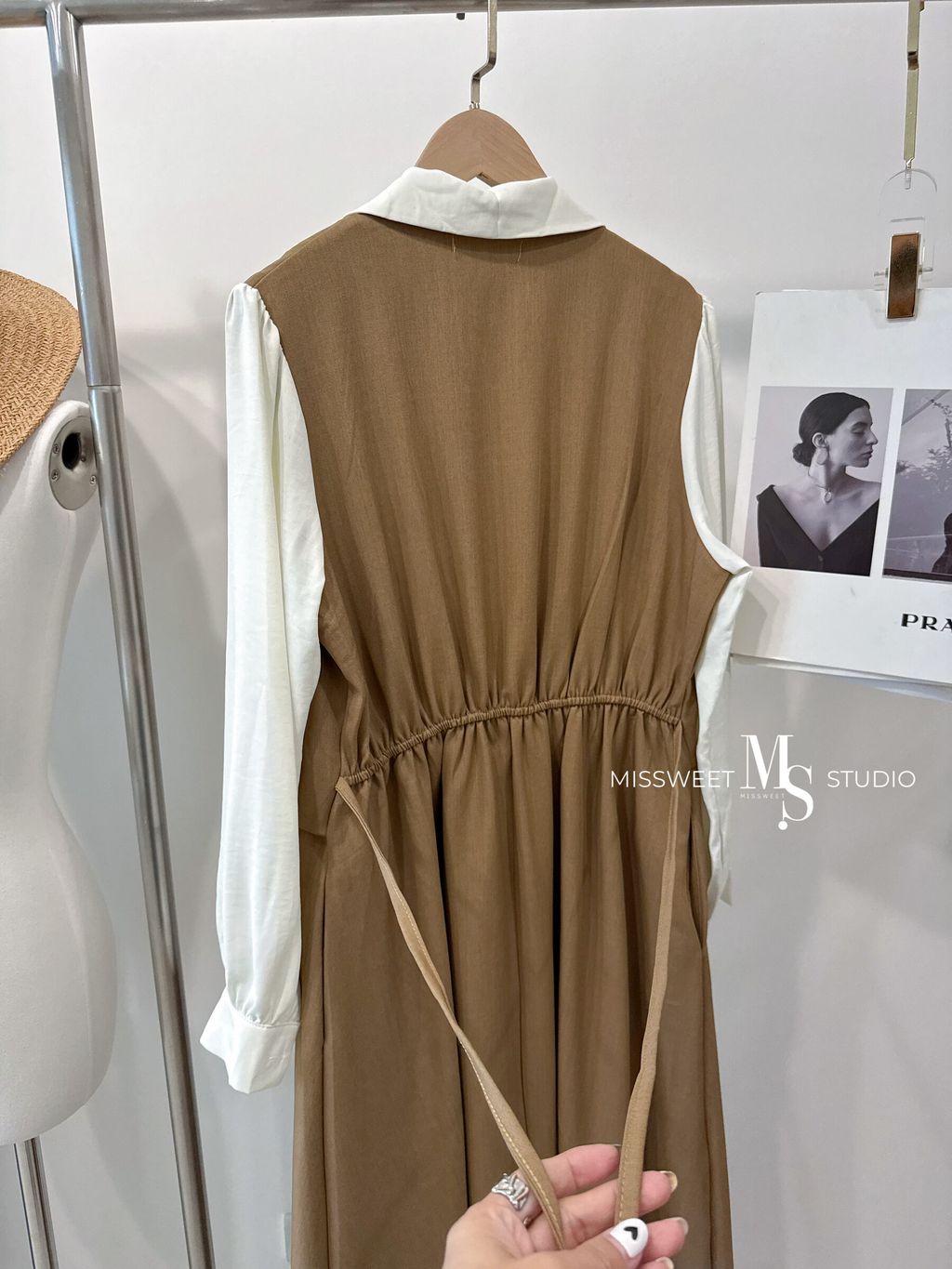 相片 2025-10-8 下午4 19 48